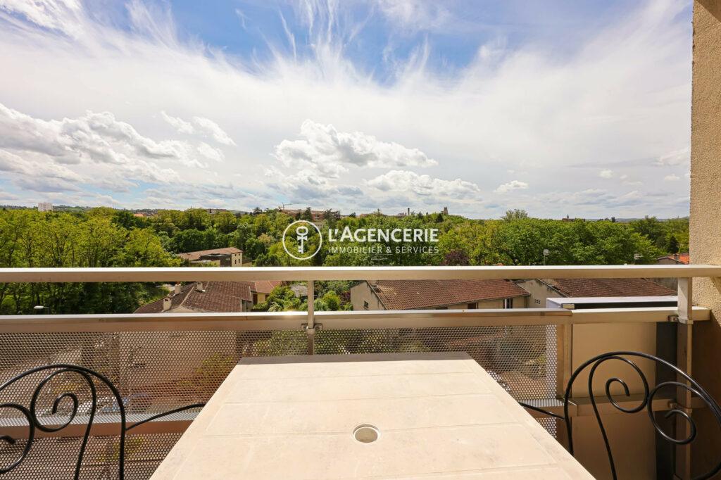 Studio meublé proche Centre-Ville avec balcon