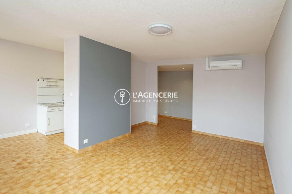 Appartement 70m² avec balcon et parking