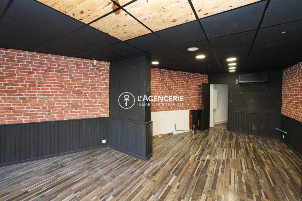 Loacl commercial 32 m²