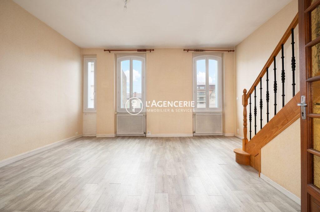 Maison de ville avec garage